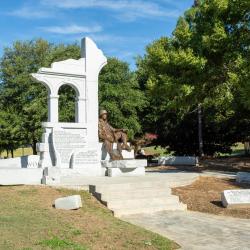 wwii monument 2