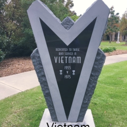 Vietnam monument 1